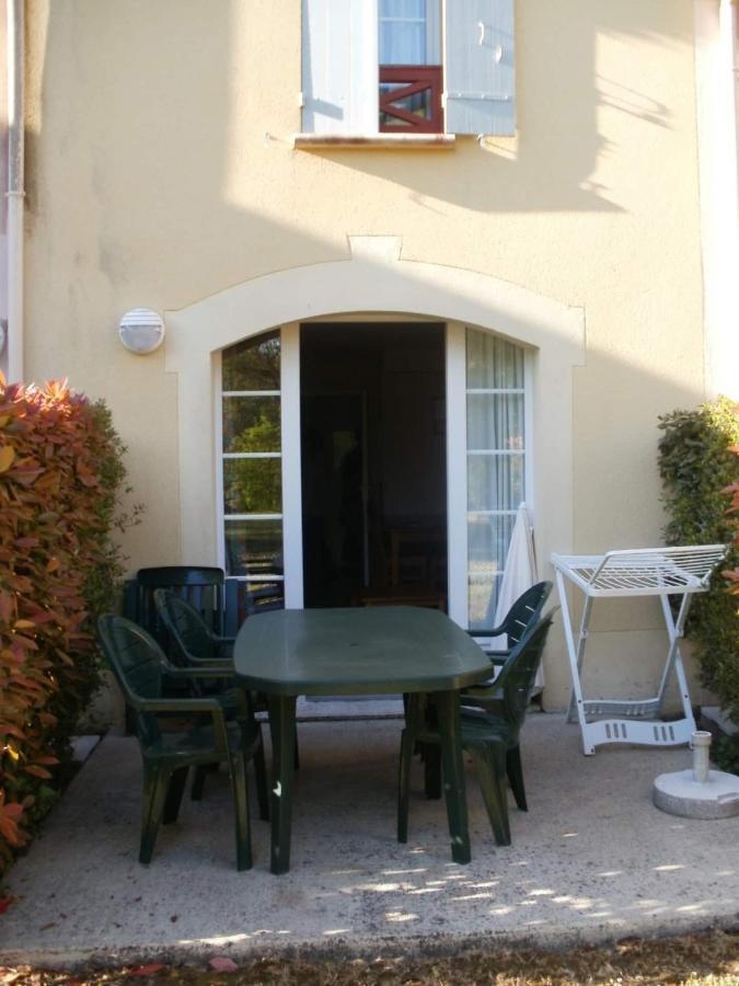 Residence Du Lac-Monflanquin Appartement Rdc Bagian luar foto